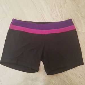 Lululemon groove short size 8